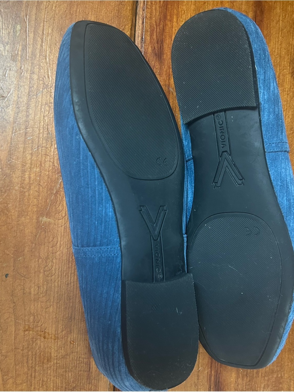 Vionic Orinda Ballet Flats in Denim Blue Suede, size 7.5 medium - Picture 7 of 7